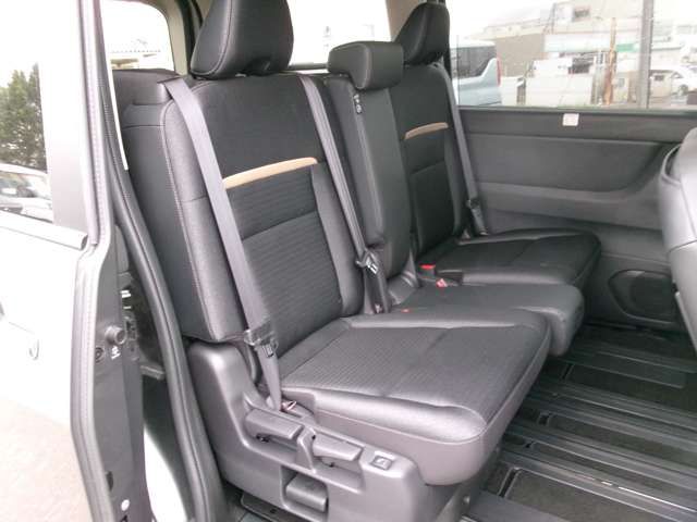 NISSAN SERENA  WG 4WD 2023