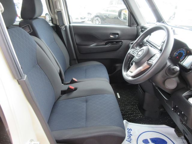 NISSAN ROOX 4WD 2021