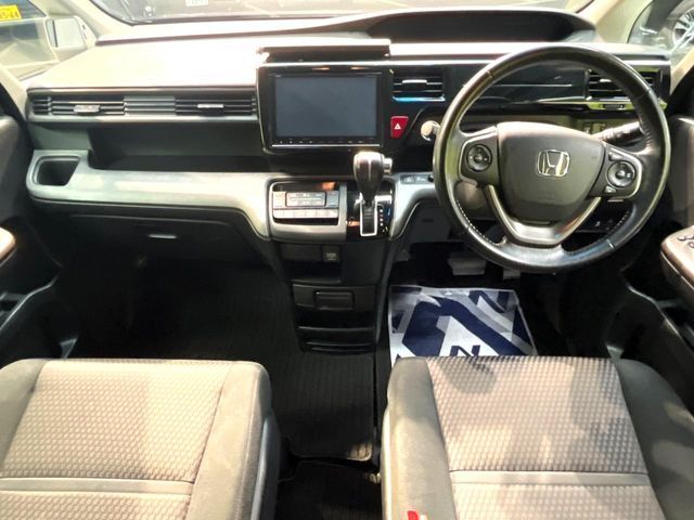HONDA STEPWAGON SPADA 2015