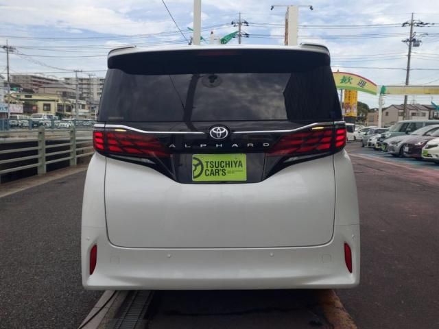 TOYOTA ALPHARD 2024