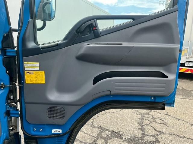 MITSUBISHI CANTER 2013