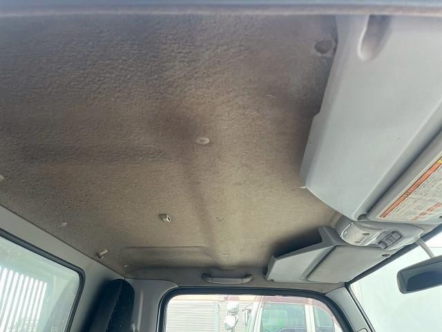 MITSUBISHI CANTER 2016