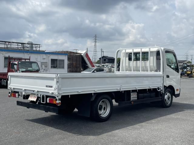 HINO DUTRO 2020