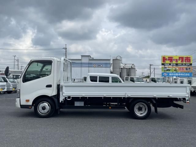 HINO DUTRO 2020