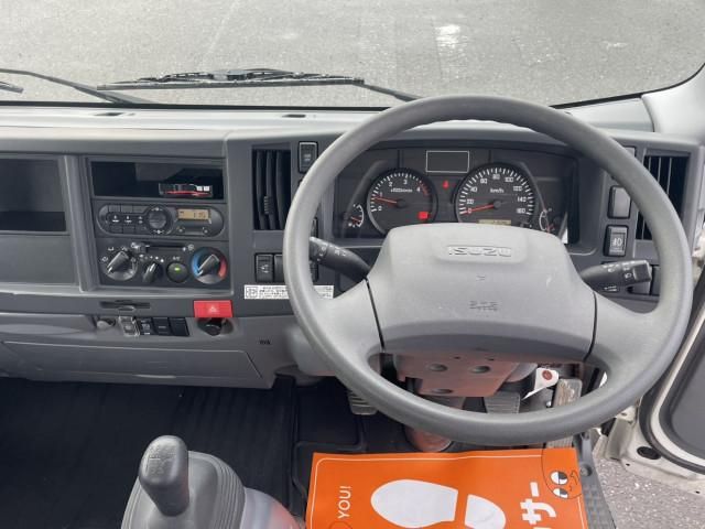 ISUZU ELF 2015