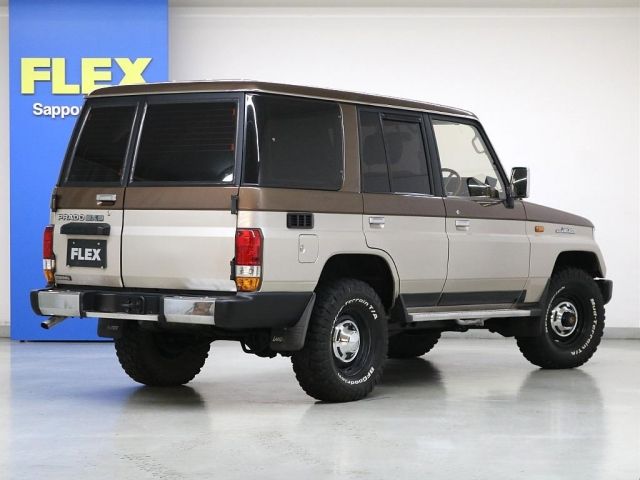 TOYOTA LANDCRUISER PRADO 1990