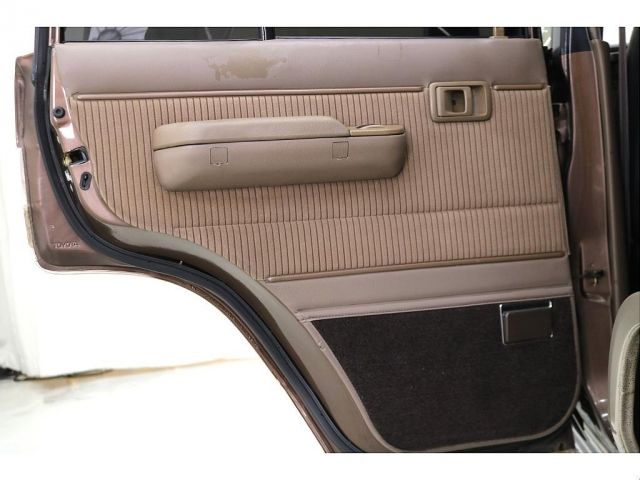 TOYOTA LANDCRUISER PRADO 1990