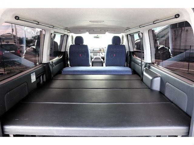 TOYOTA HIACE van 2WD 2017