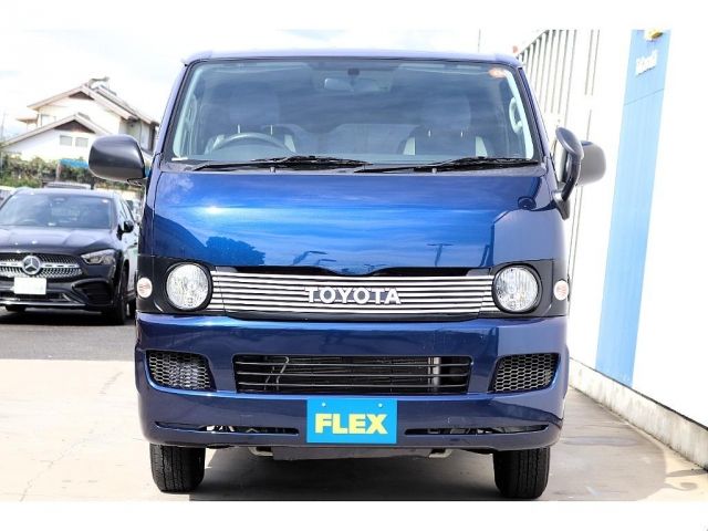 TOYOTA HIACE van 2WD 2017