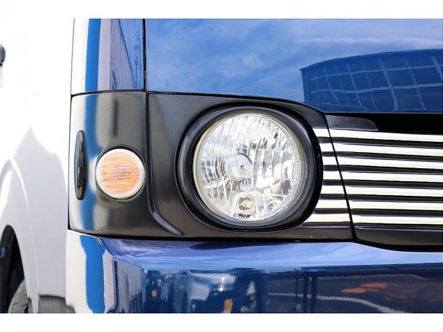 TOYOTA HIACE van 2WD 2017