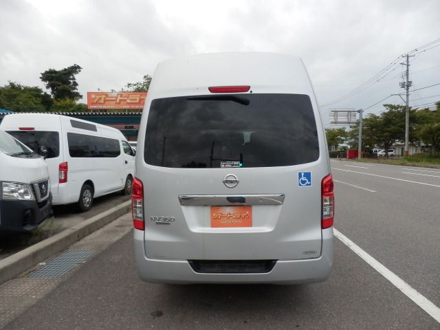 NISSAN NV350 CARAVAN 4WD 2014