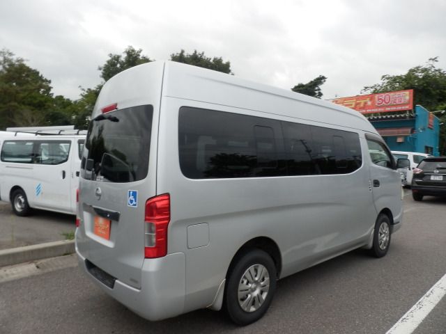 NISSAN NV350 CARAVAN 4WD 2014