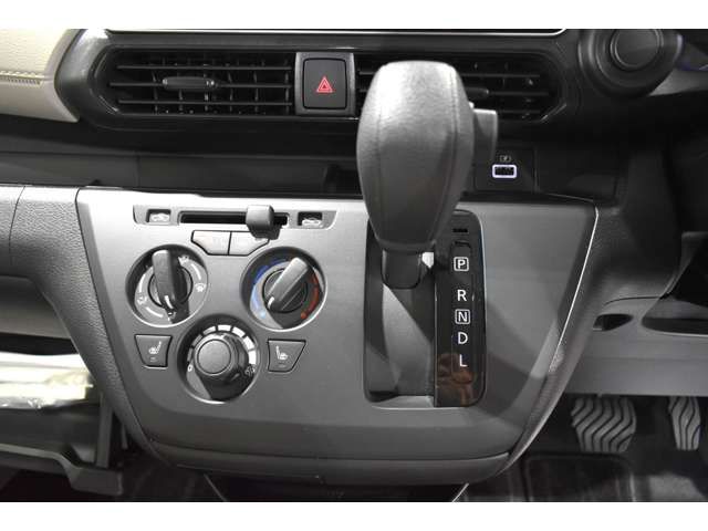 MITSUBISHI eK WAGON 2024