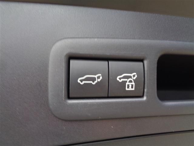 TOYOTA LEXUS UX250h 2023