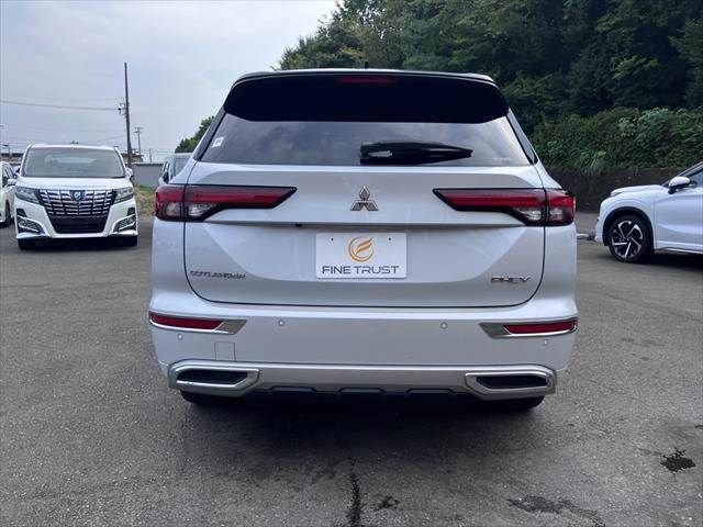 MITSUBISHI OUTLANDER PHEV 2022