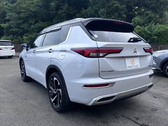 MITSUBISHI OUTLANDER PHEV 2022
