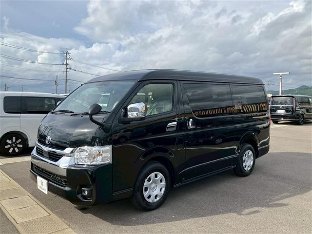 TOYOTA HIACE wagon 2025