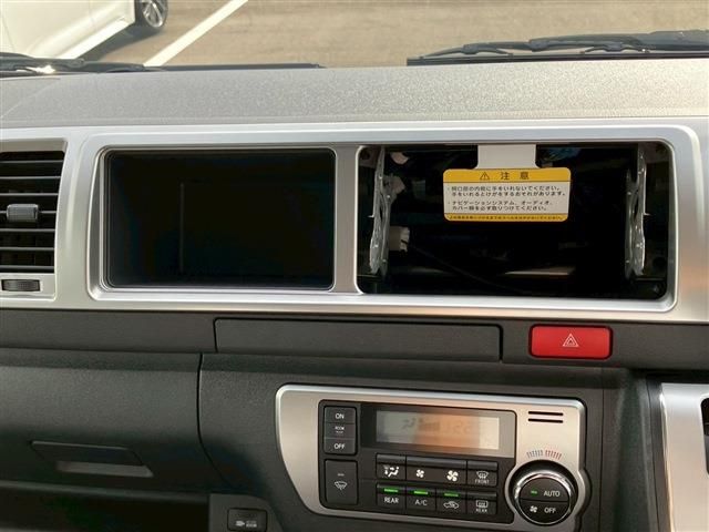 TOYOTA HIACE wagon 2025