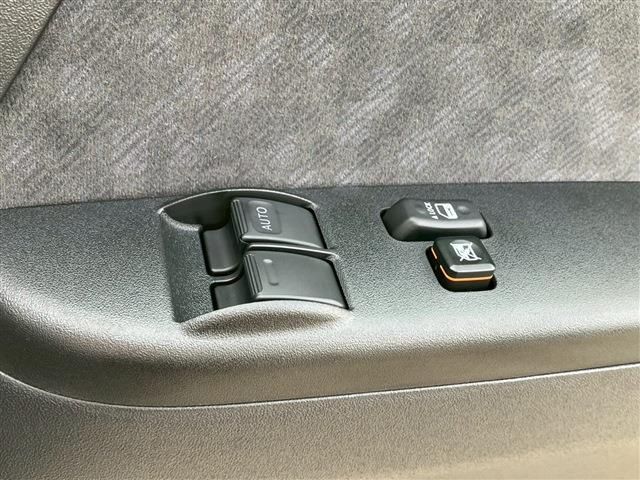 TOYOTA HIACE wagon 2025