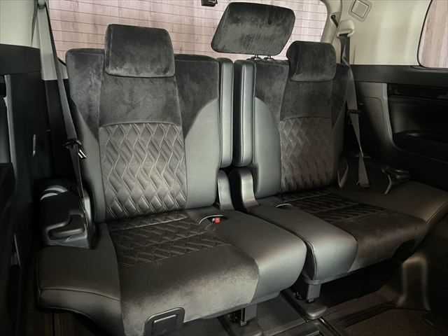 TOYOTA VELLFIRE  HYBRID 4WD 2015