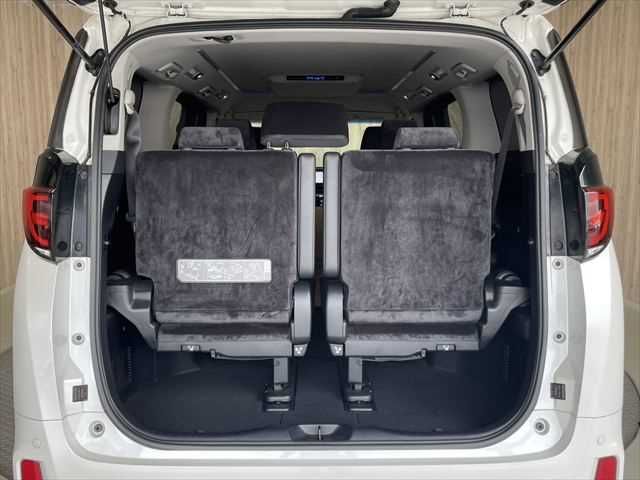 TOYOTA VELLFIRE  HYBRID 4WD 2015