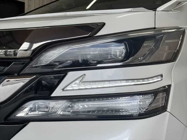 TOYOTA VELLFIRE  HYBRID 4WD 2015