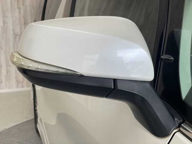 TOYOTA VELLFIRE  HYBRID 4WD 2015