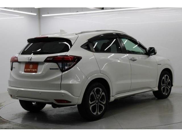 HONDA VEZEL HYBRID 2015