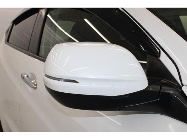 HONDA VEZEL HYBRID 2015