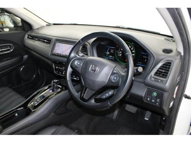 HONDA VEZEL HYBRID 2015
