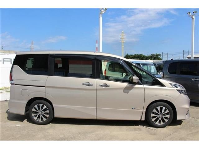 NISSAN SERENA  S-HYBRID 2017