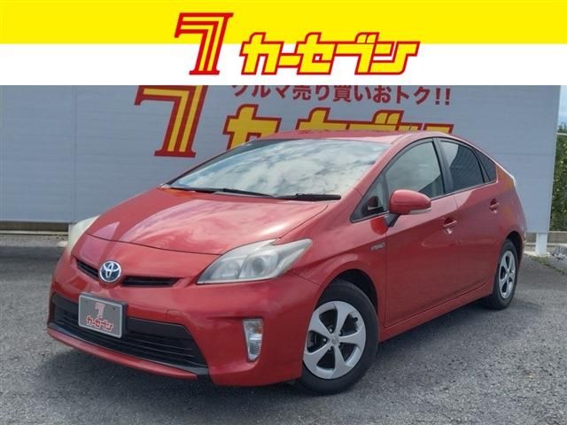TOYOTA PRIUS 2013
