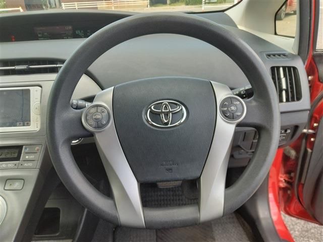 TOYOTA PRIUS 2013