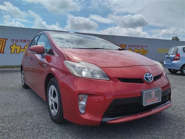 TOYOTA PRIUS 2013