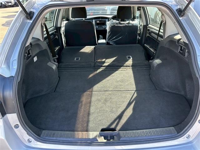 TOYOTA COROLLA FIELDER HYBRID 2016