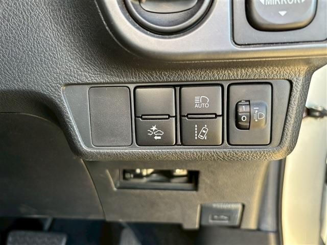 TOYOTA COROLLA FIELDER HYBRID 2016