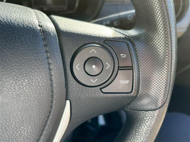 TOYOTA COROLLA FIELDER HYBRID 2016