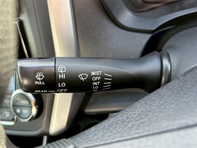 TOYOTA COROLLA FIELDER HYBRID 2016