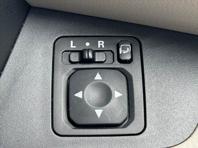 MITSUBISHI eK SPACE 2014