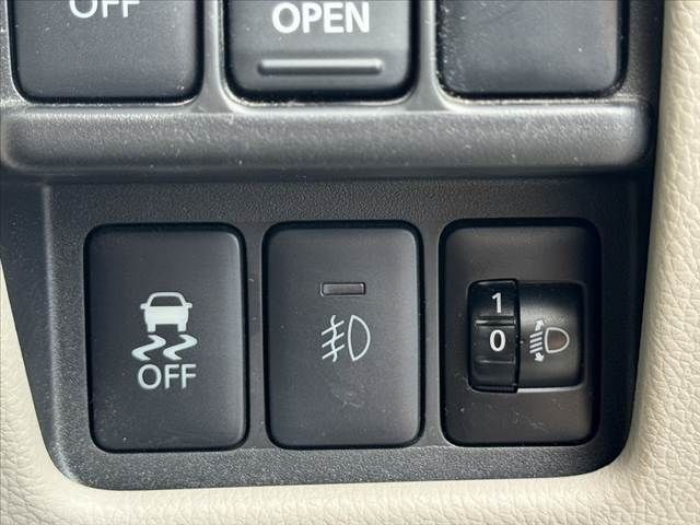 MITSUBISHI eK SPACE 2014