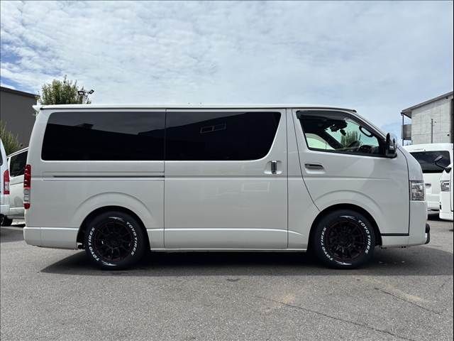 TOYOTA HIACE van 2WD 2022