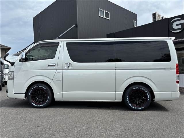 TOYOTA HIACE van 2WD 2022