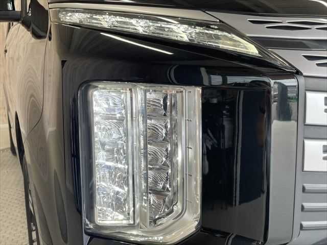 MITSUBISHI DELICA D:5 4WD 2019