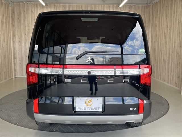 MITSUBISHI DELICA D:5 4WD 2019