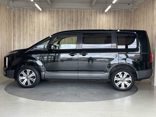 MITSUBISHI DELICA D:5 4WD 2019