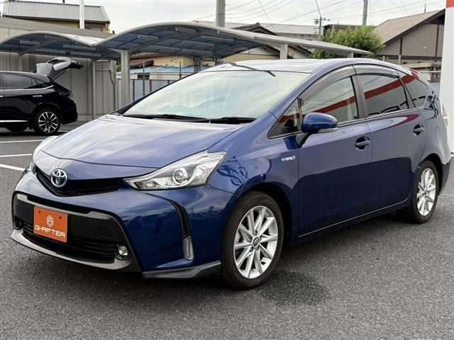 TOYOTA PRIUS Alpha 2015