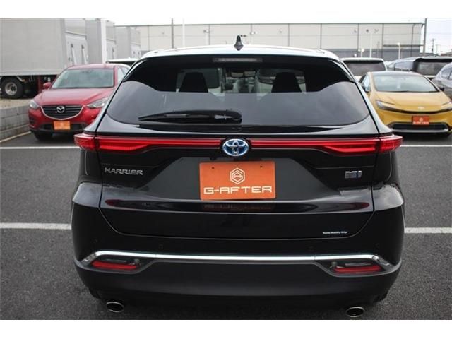 TOYOTA HARRIER HYBRID 2023