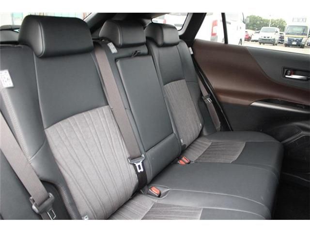 TOYOTA HARRIER HYBRID 2023