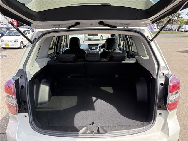 SUBARU FORESTER 2014