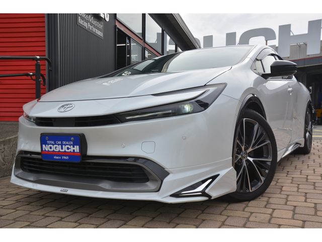 TOYOTA PRIUS 4WD 2023